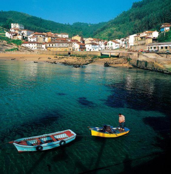 Playa Del Puntal I Villaviciosa Primera Linea Playa Luaran gambar
